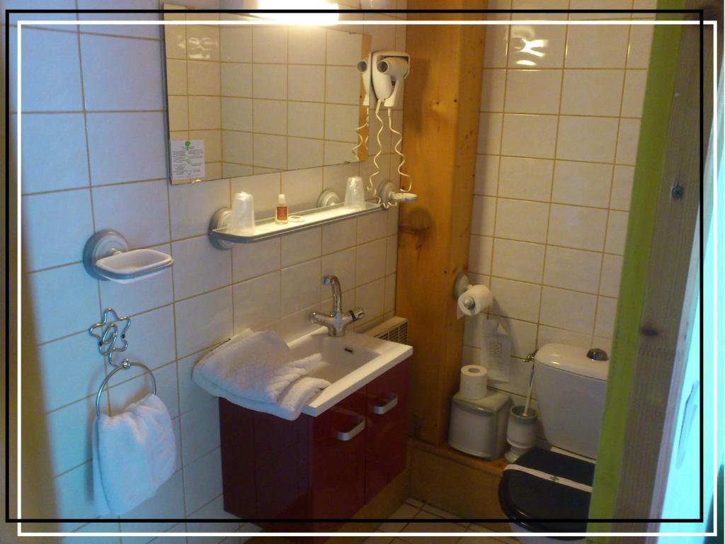 La Vieille Ferme Hotel Etupes Room photo