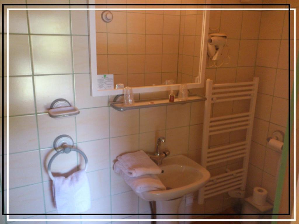 La Vieille Ferme Hotel Etupes Room photo